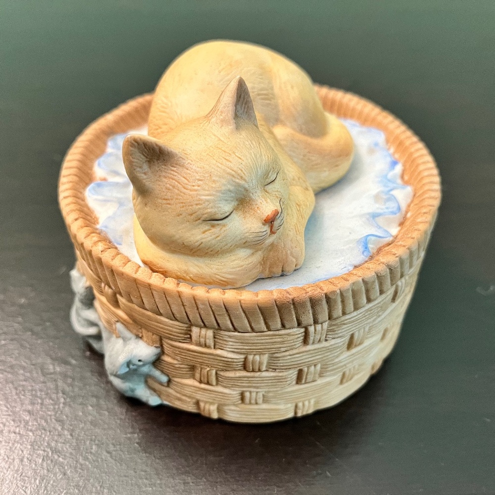 VTG The San Francisco Music Box Company Sleeping Cat Mice, Memories Music